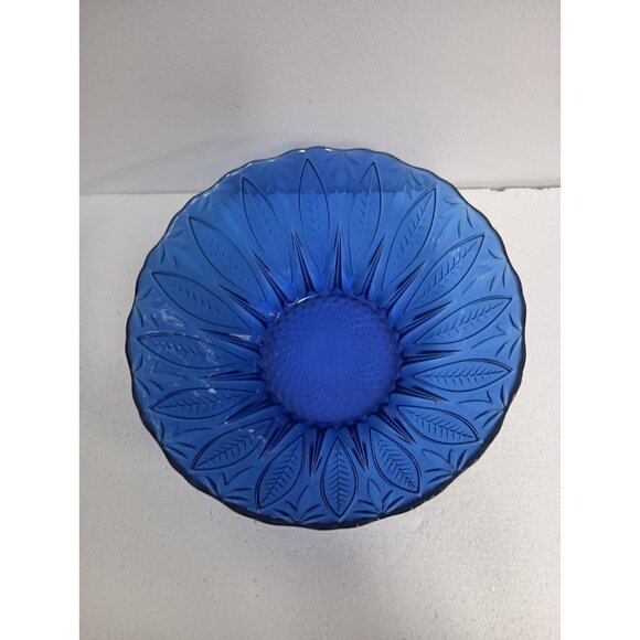 Vintage Avon Royal Saphire Cobalt Blue Glass Etched Round Serving Salad Bowl - Picture 2 of 10